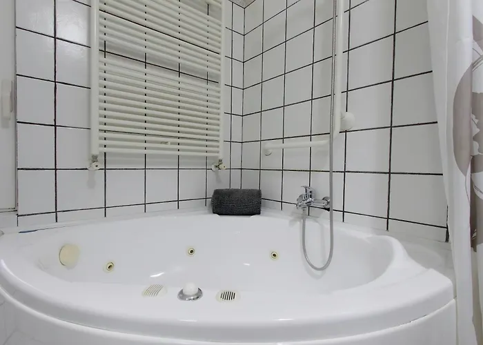 דירה Beautiful With Amazing Rooftop&jacuzzi *